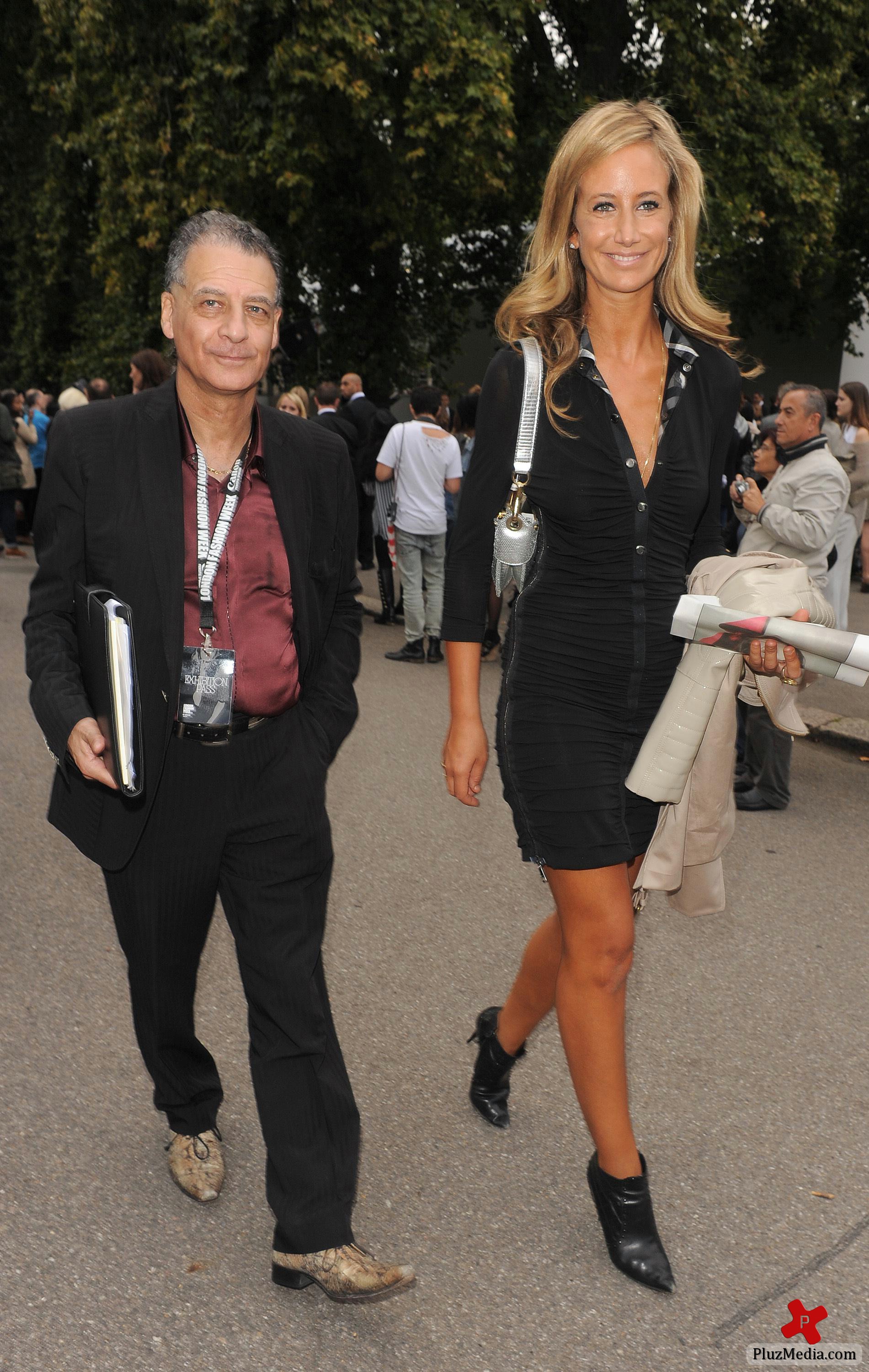 Lady Victoria Hervey - London Fashion Week Spring Summer 2012 - Burberry Prorsum - Outside | Picture 82304